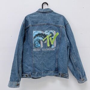 vintage mtv denim jacket with large back logo – blue oversized fit